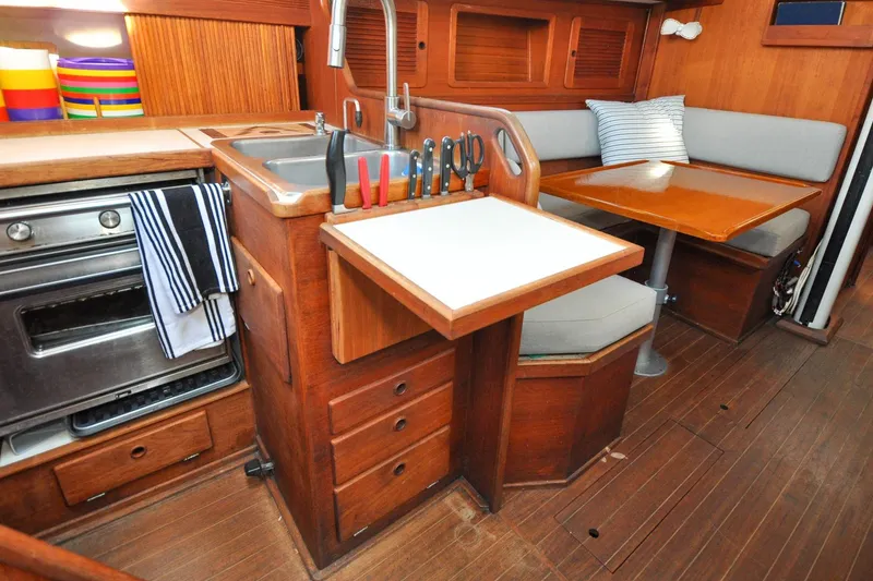 Slide: The Image of Sabre 36 - Poppy - Galley - Counter Extention - 89