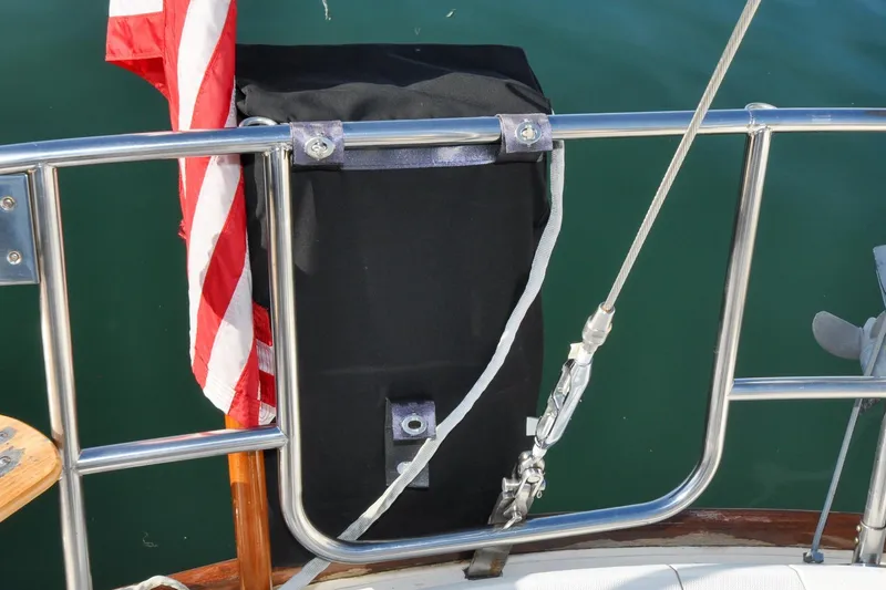 Slide: The Image of Sabre 36 - Poppy - Cockpit - Pushpit Gate - 9