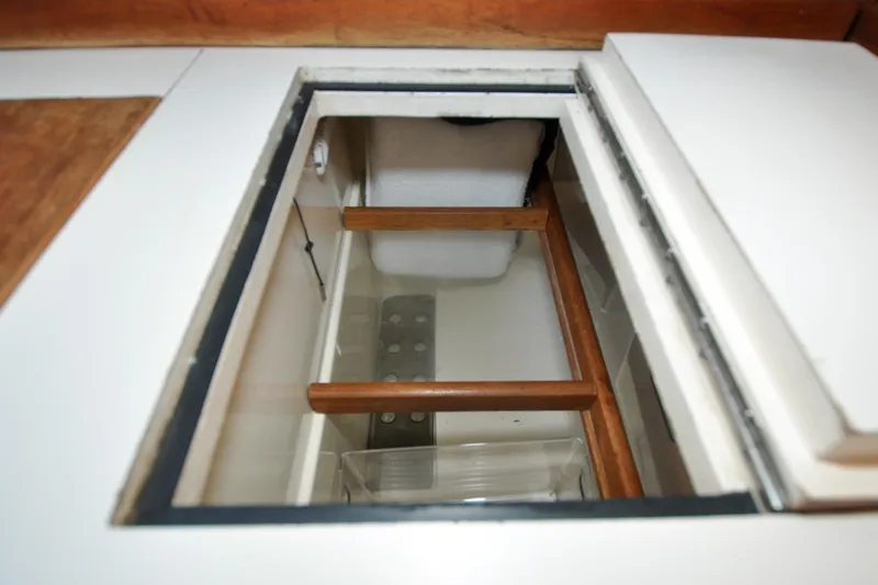 Slide: The Image of Sabre 36 - Poppy - Galley - Fridge/Ice Box - 95