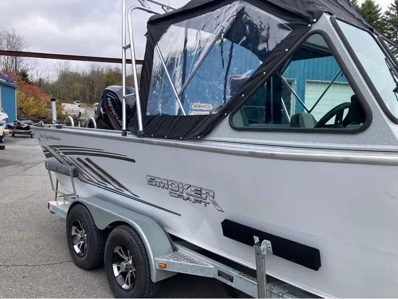 Slide: The Image of Smoker Craft Sportsman 2072 Pro 2019 - 19