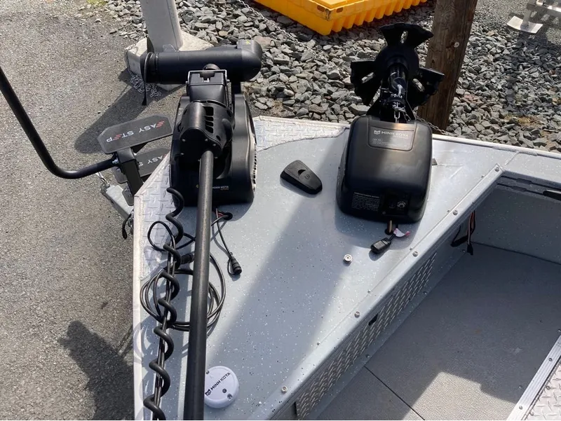 Slide: The Image of Smoker Craft Sportsman 2072 Pro 2019 - 3