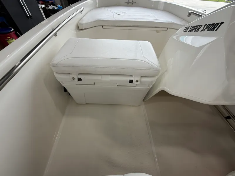Slide: The Image of Boston Whaler 130 Super Sport 2024 - 14