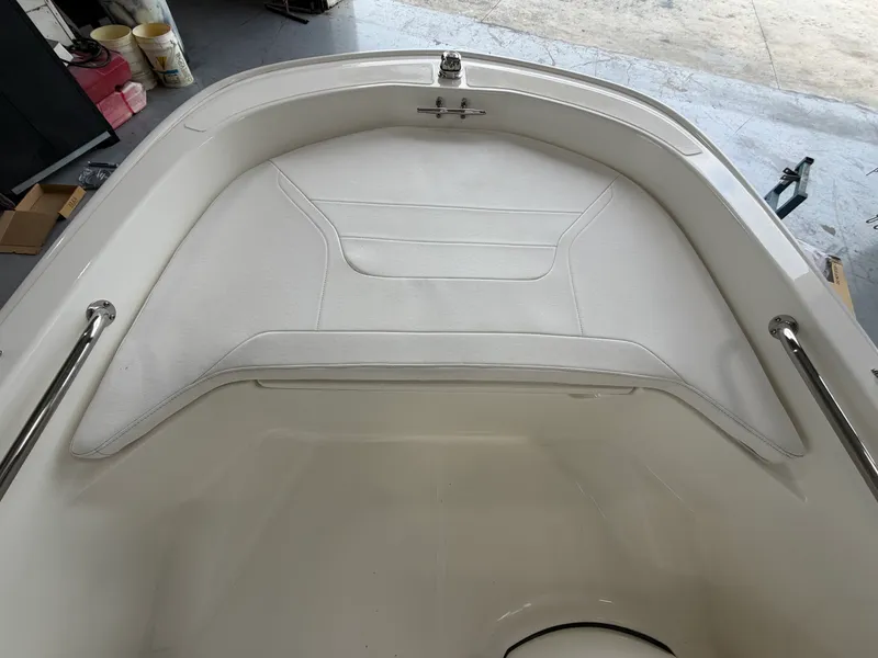 Slide: The Image of Boston Whaler 130 Super Sport 2024 - 16