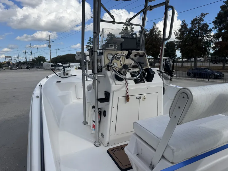 Slide: The Image of NauticStar 1800 Nautic Bay 2006 - 15