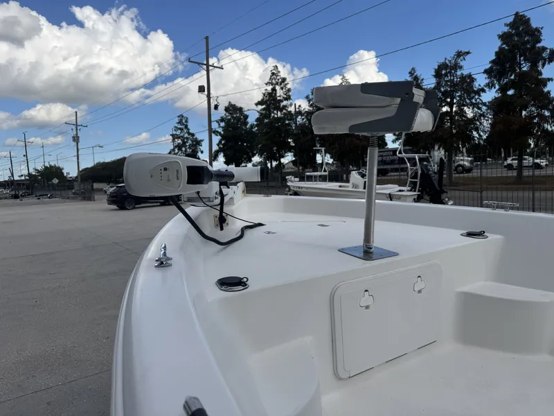 Slide: The Image of NauticStar 1800 Nautic Bay 2006 - 19