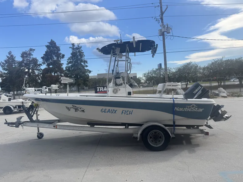 Slide: The Image of NauticStar 1800 Nautic Bay 2006 - 9