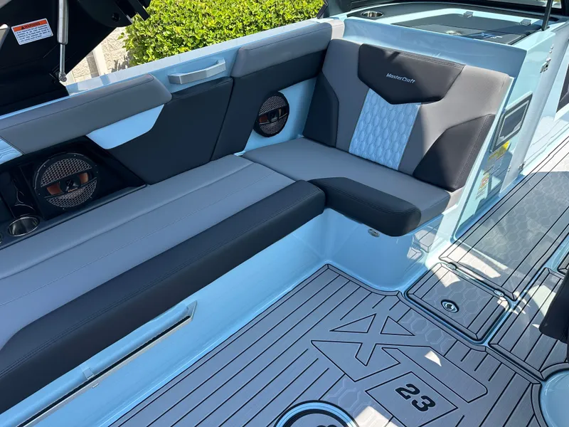 Slide: The Image of MasterCraft XT23 2025 - 11