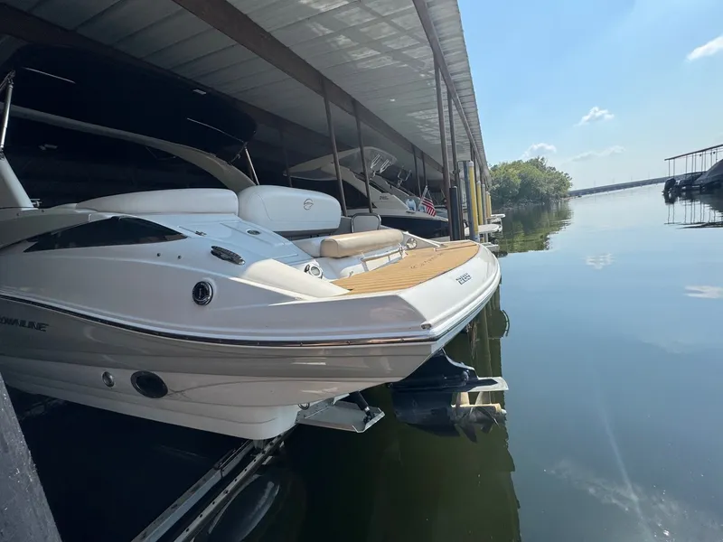 Slide: The Image of Crownline Boats 285SSBR 2013 - 17