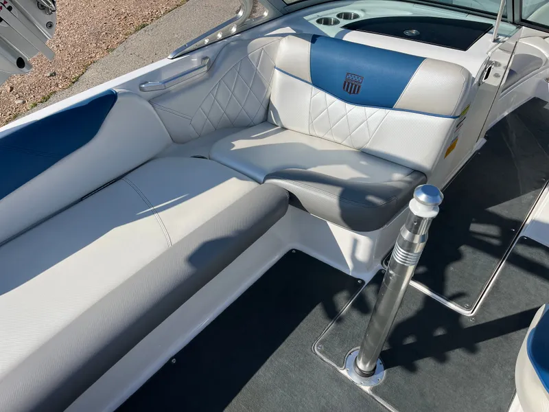 Slide: The Image of MasterCraft X-14V 2013 - 16