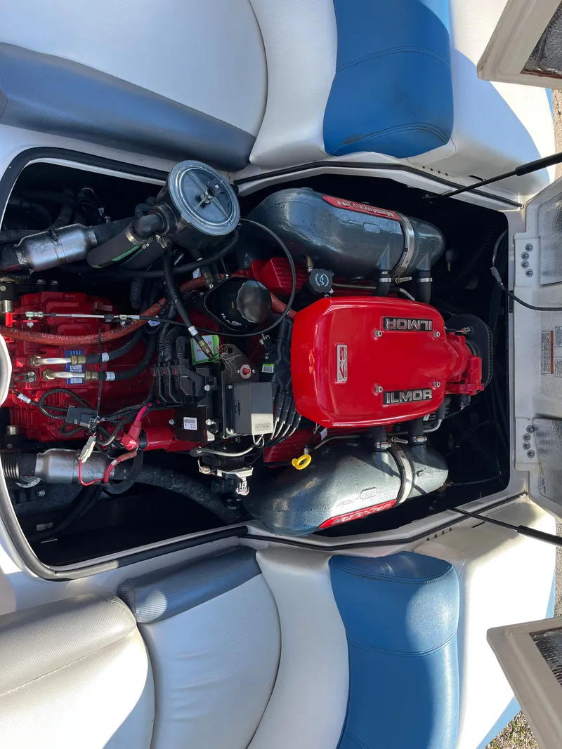 Slide: The Image of MasterCraft X-14V 2013 - 21