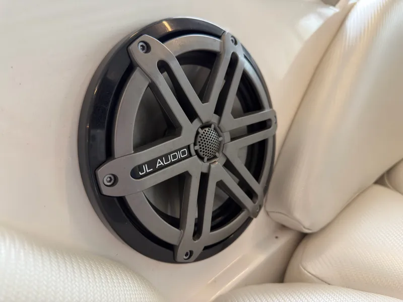 Slide: The Image of MasterCraft X-14V 2013 - 26