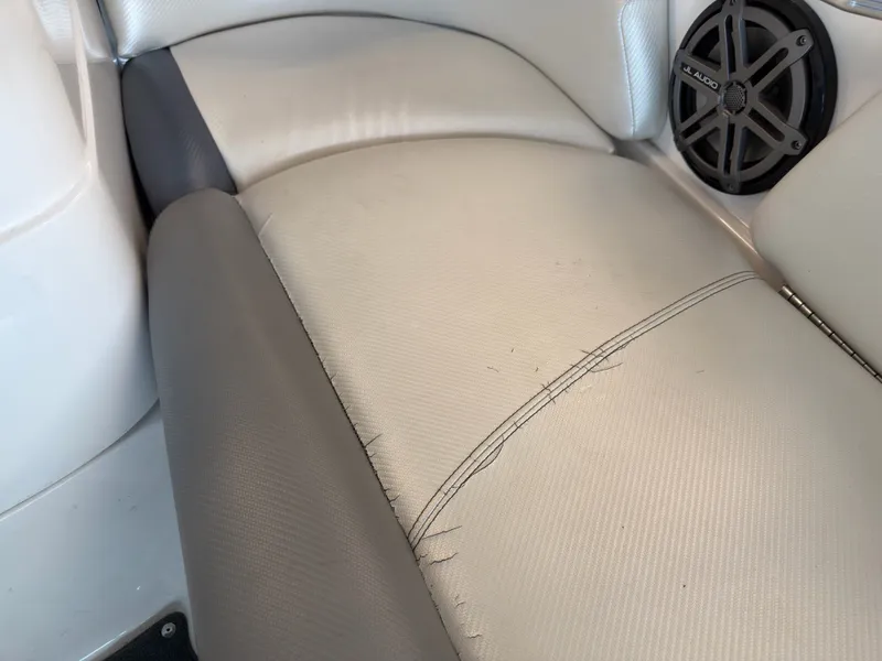 Slide: The Image of MasterCraft X-14V 2013 - 30