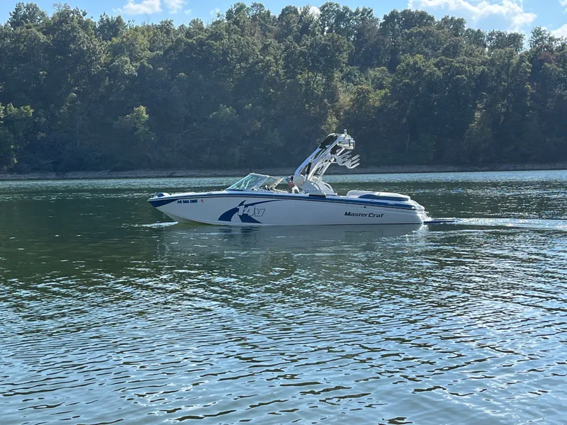 Slide: The Image of MasterCraft X-14V 2013 - 5