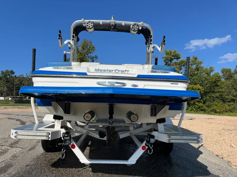 Slide: The Image of MasterCraft X-14V 2013 - 8