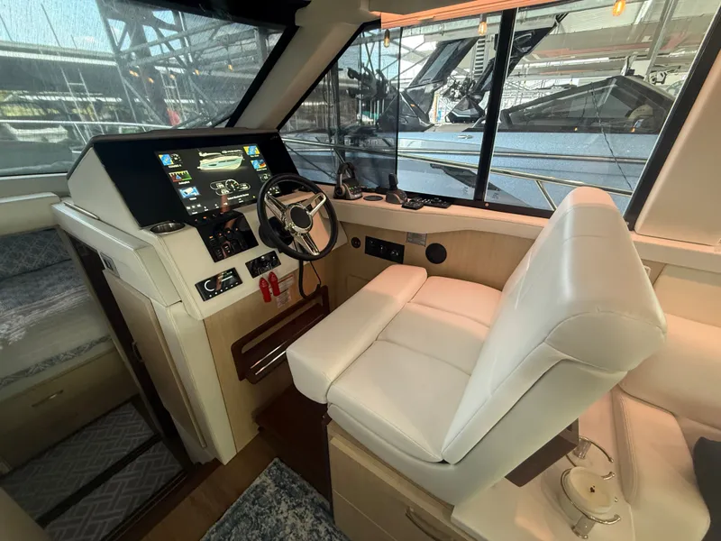 Slide: The Image of Regal 38 GRAND COUPE 2024 - 25