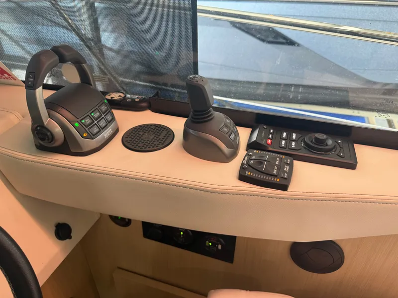 Slide: The Image of Regal 38 GRAND COUPE 2024 - 29