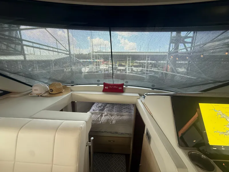 Slide: The Image of Regal 38 GRAND COUPE 2024 - 33