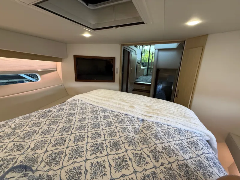 Slide: The Image of Regal 38 GRAND COUPE 2024 - 37