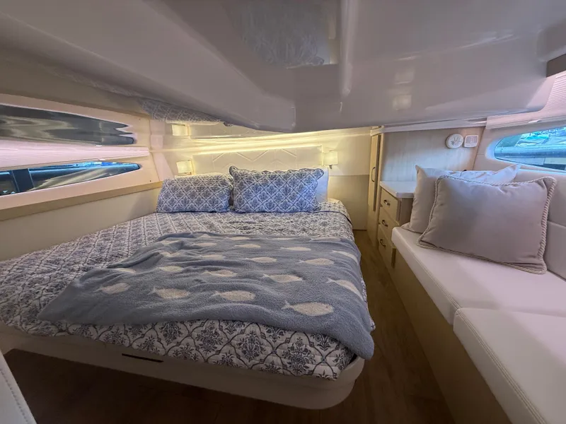 Slide: The Image of Regal 38 GRAND COUPE 2024 - 41