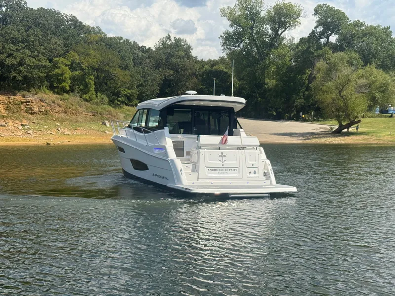 Slide: The Image of Regal 38 GRAND COUPE 2024 - 5