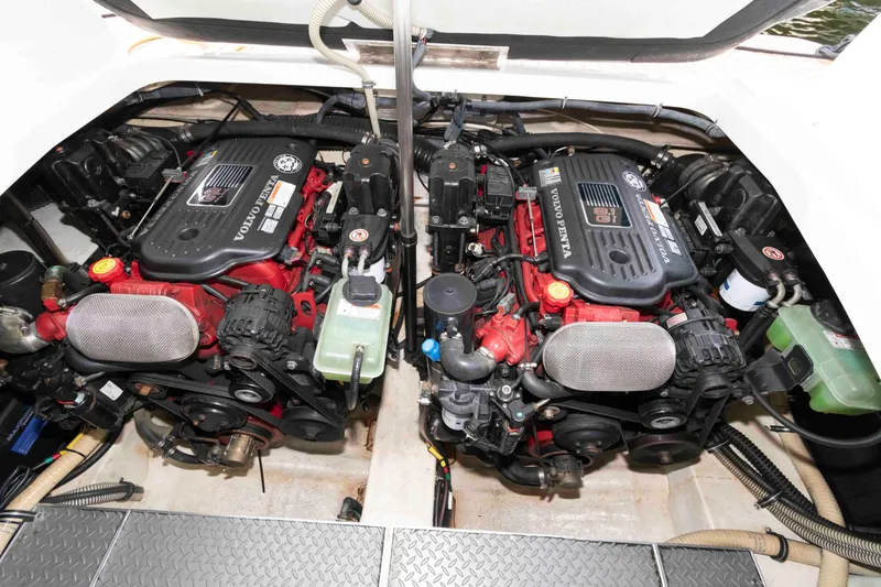 Slide: The Image of Twin Volvo Penta engines in a 2008 Formula 31 Performance Cruiser boat. - 19
