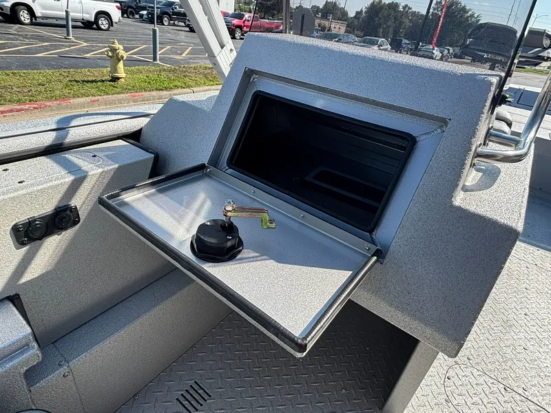 Slide: The Image of SeaArk Easy 200 2026 - 29