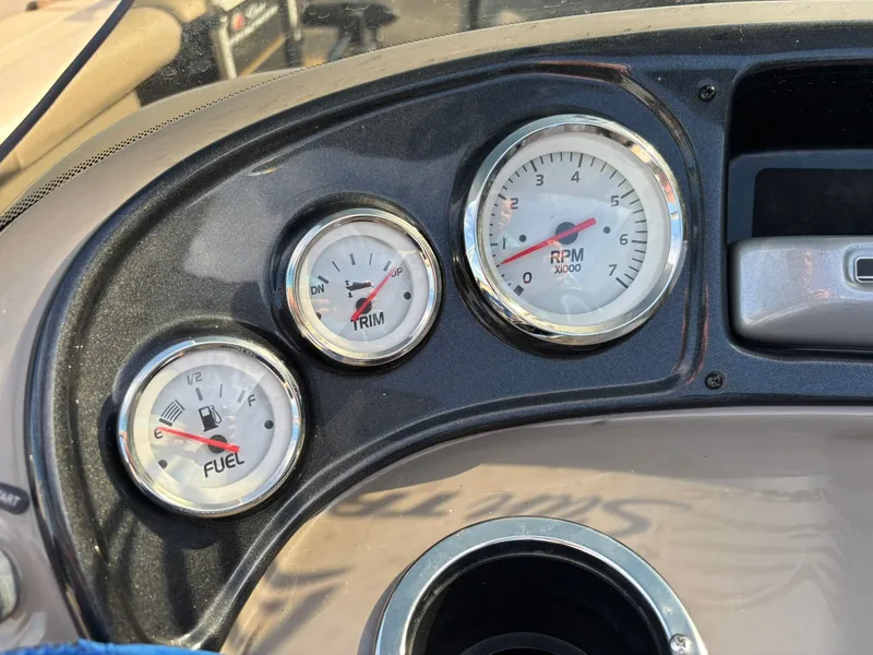 Slide: The Image of Sun Tracker Party Barge 18 DLX 2020 - 18