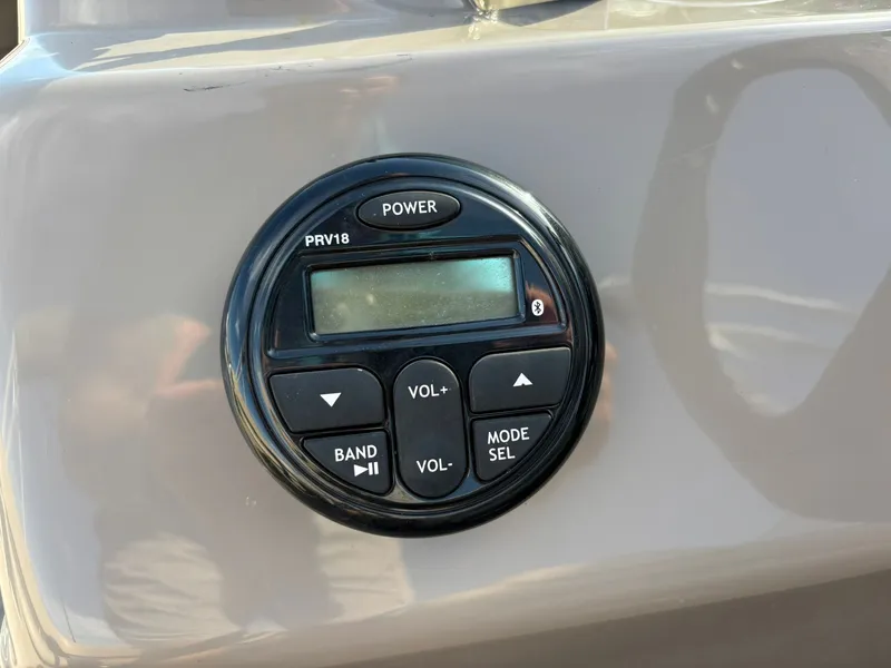 Slide: The Image of Sun Tracker Party Barge 18 DLX 2020 - 19