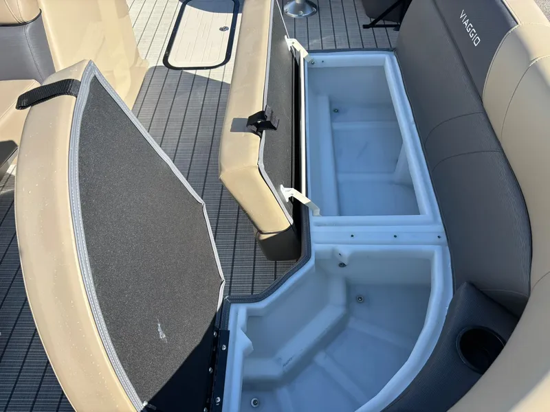 Slide: The Image of Viaggio V20U 2026 - 26