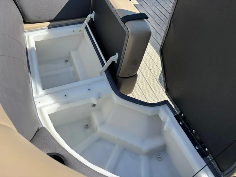 Slide: The Image of Viaggio V20U 2026 - 28