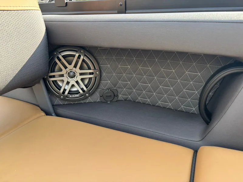 Slide: The Image of Viaggio Z22S 2026 - 7