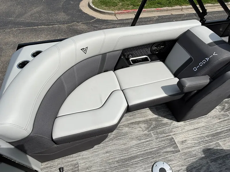 Slide: The Image of Viaggio Z22U 2026 - 16