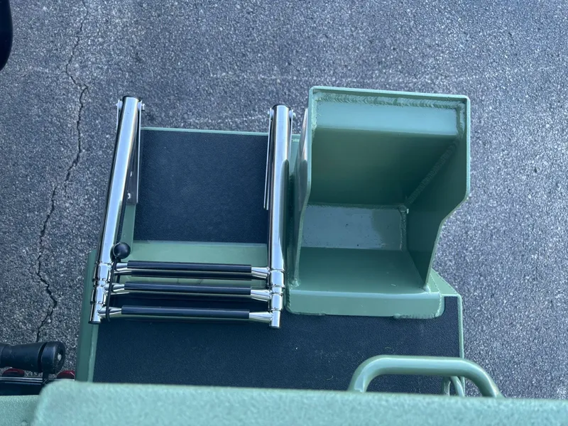 Slide: The Image of SeaArk Easy 200 2026 - 18