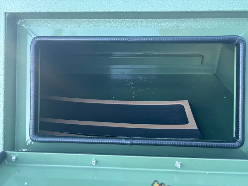 Slide: The Image of SeaArk Easy 200 2026 - 31