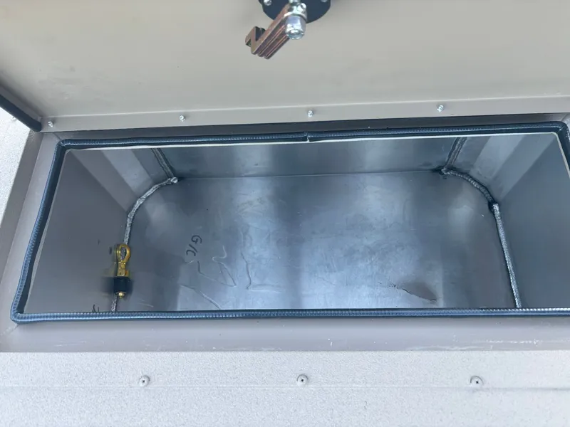 Slide: The Image of SeaArk Easy 200 2026 - 6