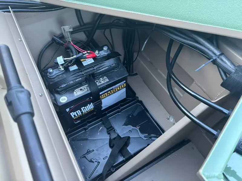 Slide: The Image of SeaArk Easy 200 2026 - 8