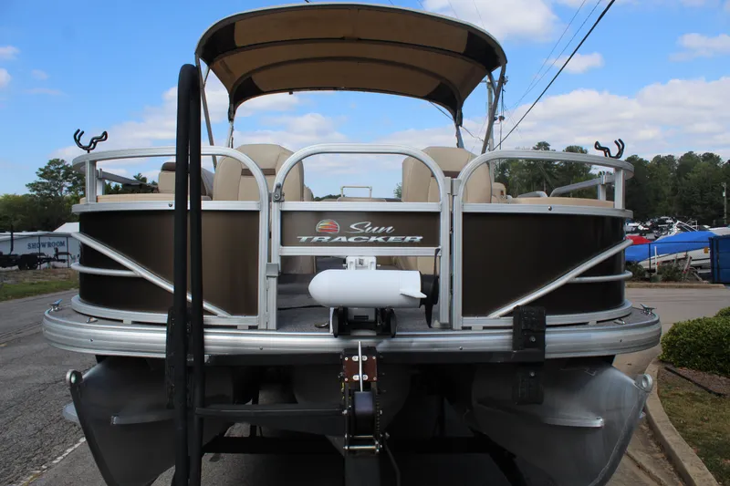 Slide: The Image of Tracker FB 24 XP3 2018 - 4