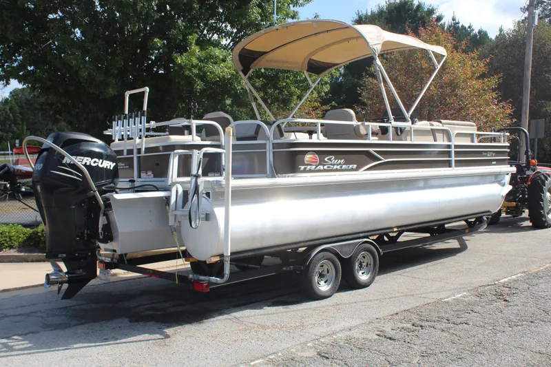 Slide: The Image of Tracker FB 24 XP3 2018 - 7