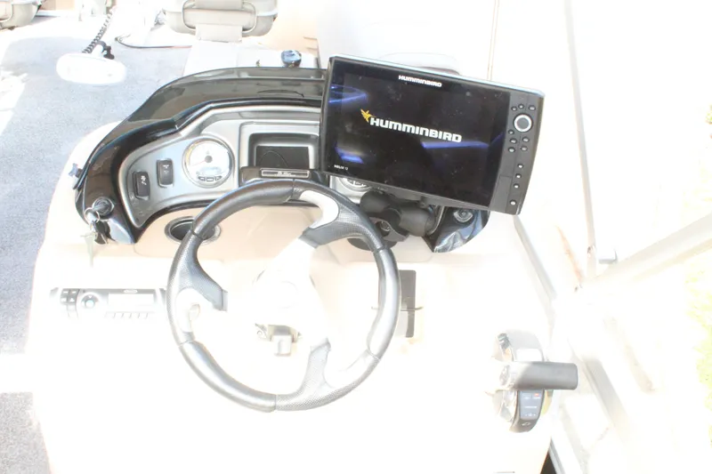 Slide: The Image of Tracker FB 24 XP3 2018 - 9