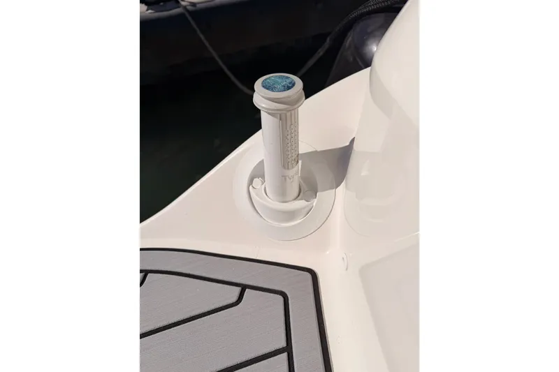 Slide: The Image of 2024 Sea Ray SLX 260 boat detail with deck and fitting. - 44