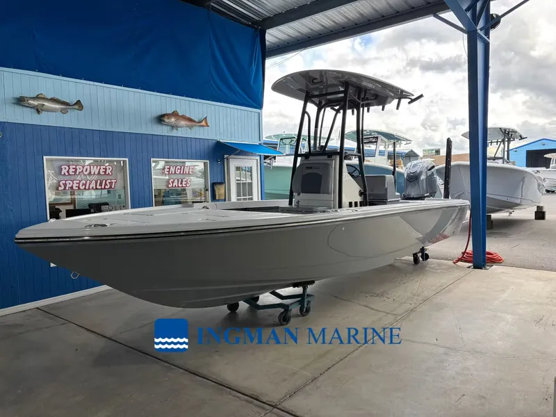 The Image of Pathfinder 2500 Hybrid 2026 - 1