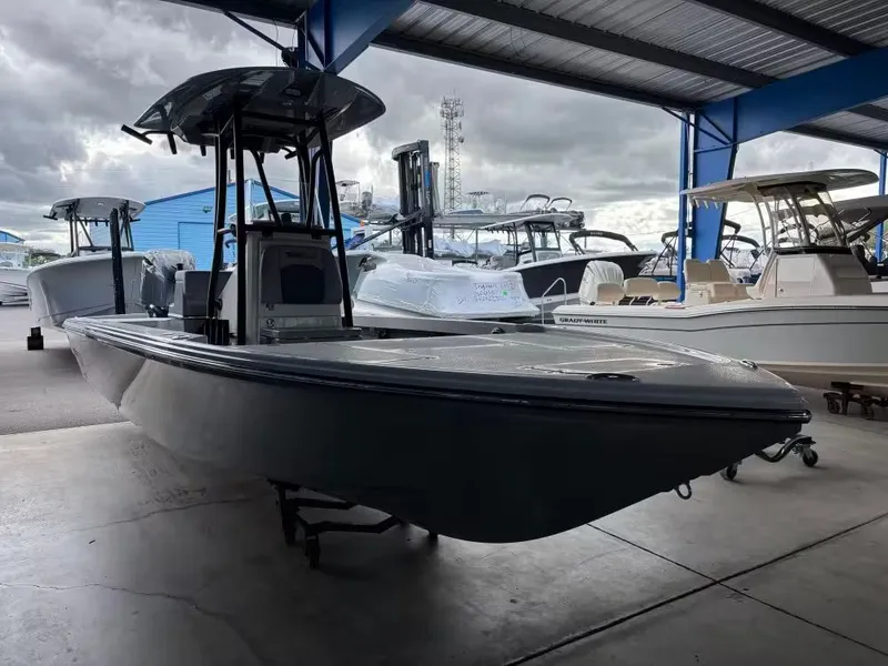 Slide: The Image of Pathfinder 2500 Hybrid 2026 - 4