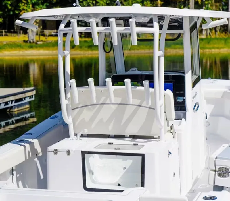 Slide: The Image of Sea Hunt Gamefish 28 Coffin Box 2026 - 10