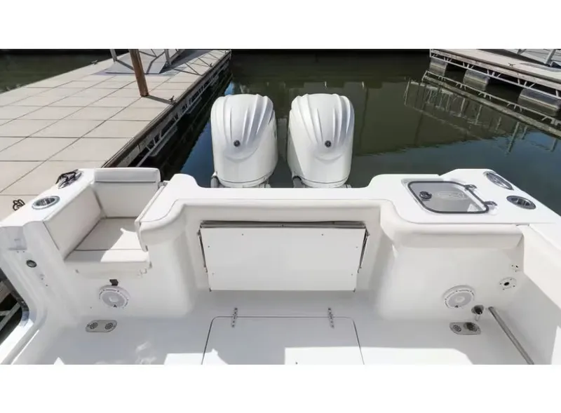 Slide: The Image of Sea Hunt Gamefish 28 Coffin Box 2026 - 12