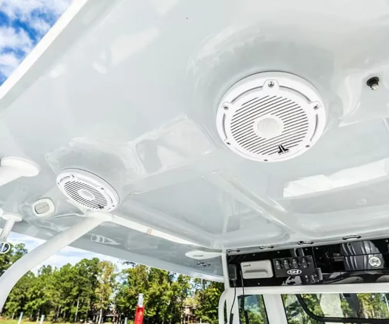 Slide: The Image of Sea Hunt Gamefish 28 Coffin Box 2026 - 4