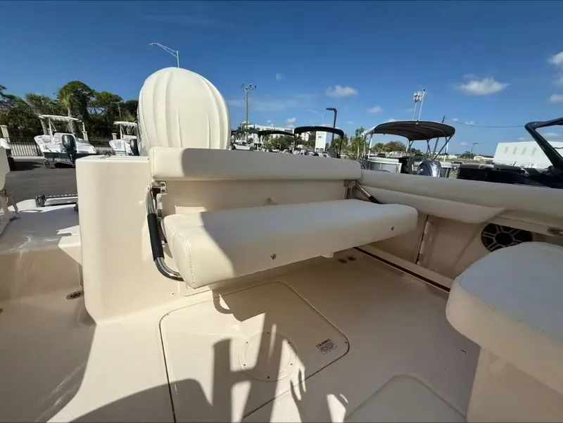 Slide: The Image of Grady-White Freedom 235 2026 - 11