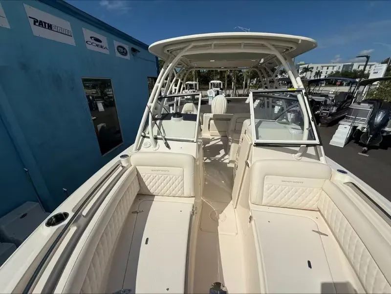 Slide: The Image of Grady-White Freedom 235 2026 - 15