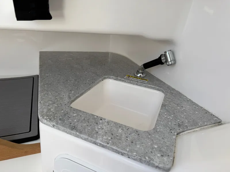 Slide: The Image of Everglades 295 Center Console 2021 - 21