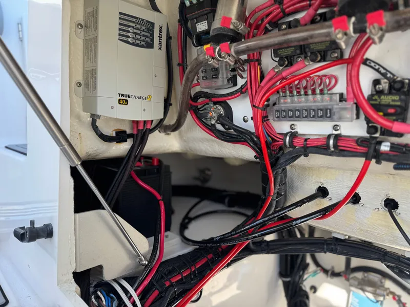 Slide: The Image of Everglades 295 Center Console 2021 - 40