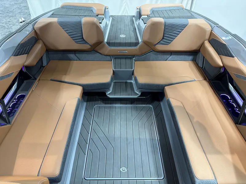 Slide: The Image of MasterCraft X24 2026 - 12